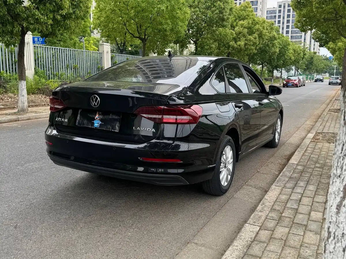 Volkswagen Lavida 2021 1.5L Automatic Trend Edition фото 14