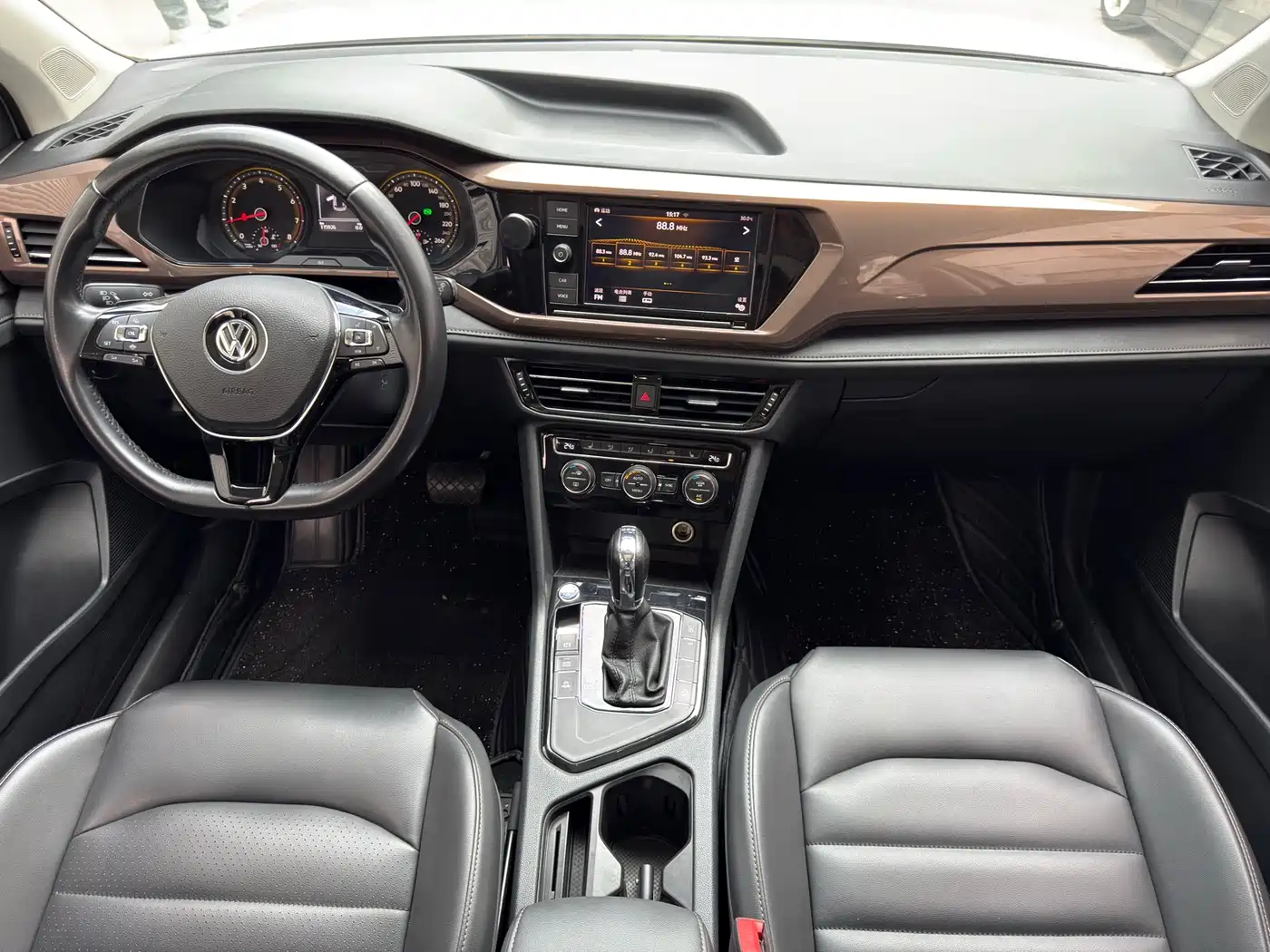 Volkswagen Tharu 2019 330TSI AWD Luxury Edition China VI фото 6