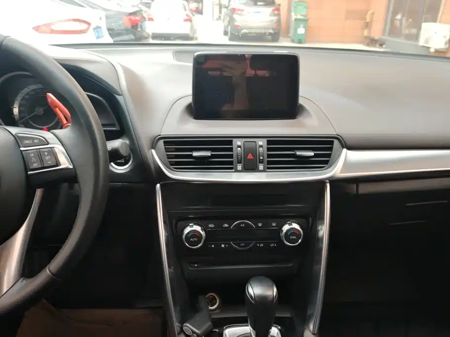 Mazda CX-4 2016 2016 2.5L AWD Sky Passion Edition