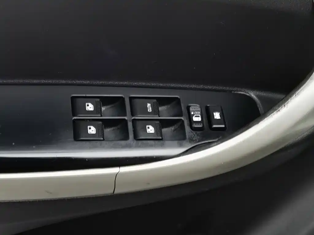 Changan CS35 2014 2014 1.6L Automatic Luxury Type China IV