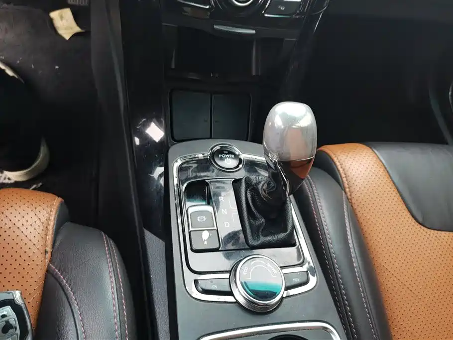 BYD Qin New Energy 2015 1.5T Double Champion Flagship Plus фото 16