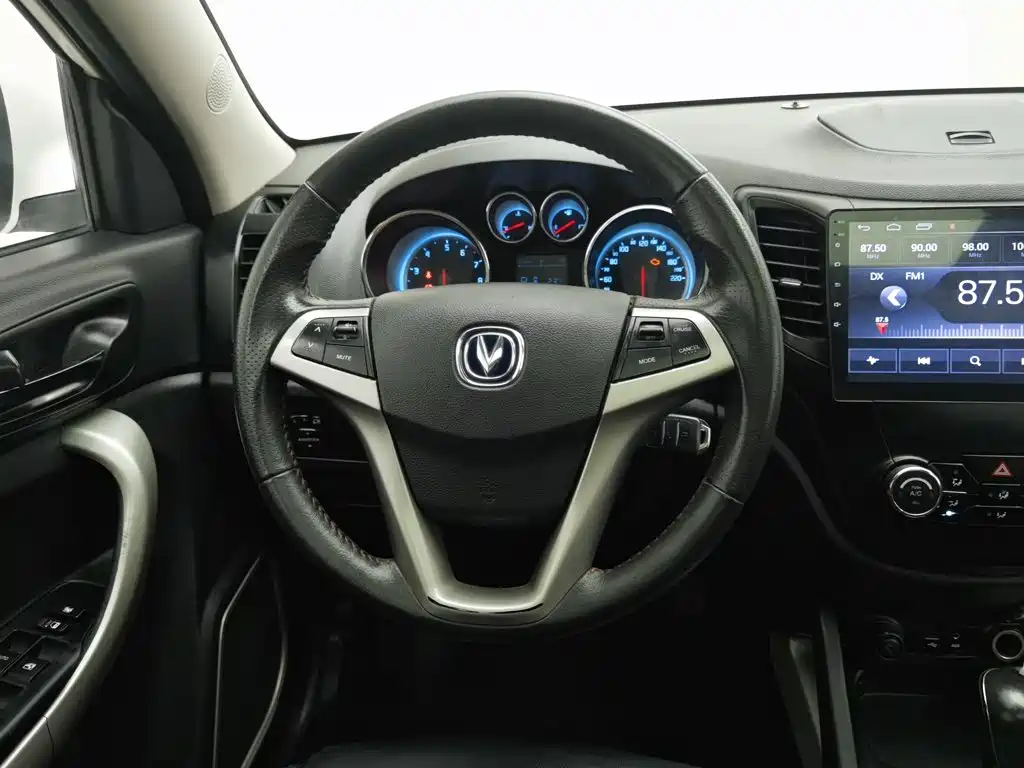 Changan CS35 2014 2014 1.6L Automatic Luxury Type China IV