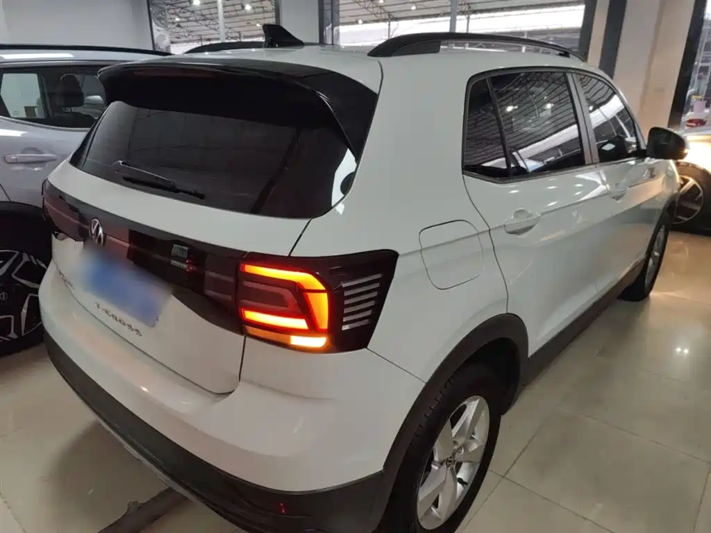 VOLKSWAGEN TU KAI