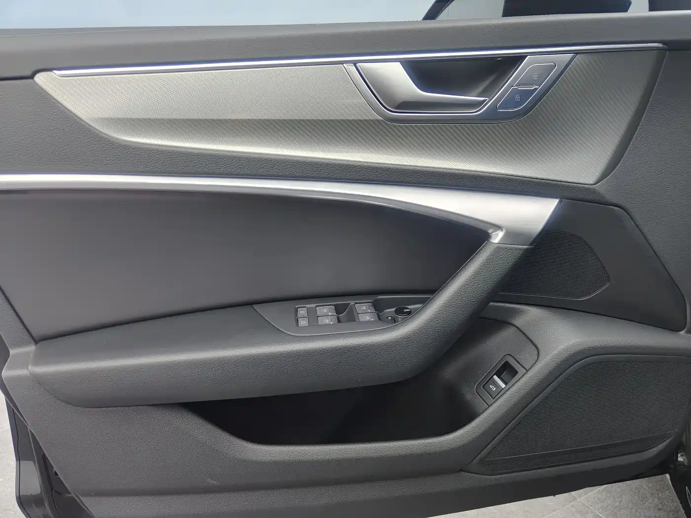Audi A6L 2023 40 TFSI Luxury Elegance фото 10