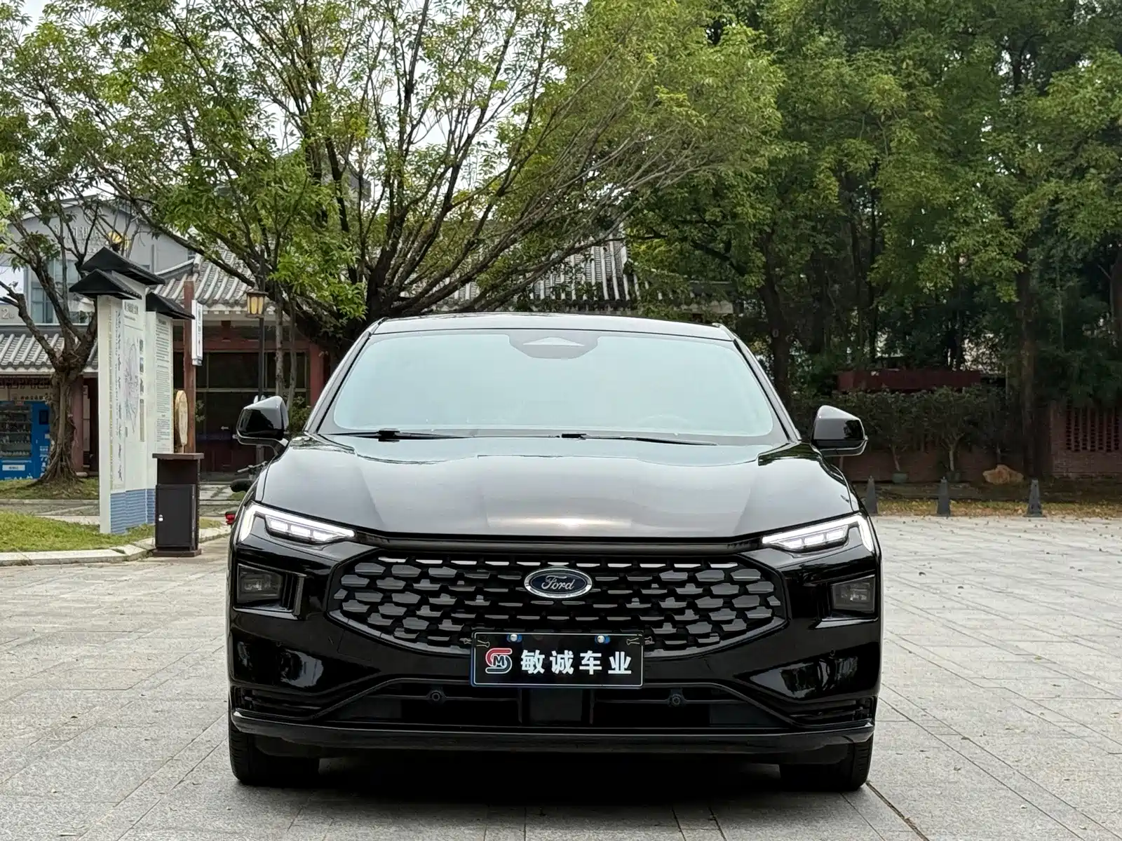 Фото 2 - Ford Mondeo