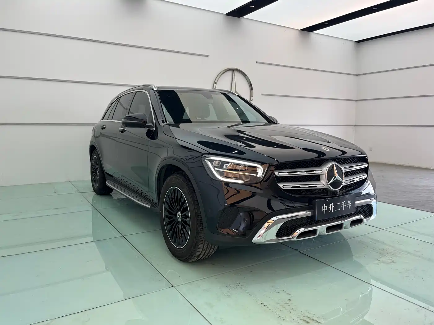 MERCEDES-BENZ GLC