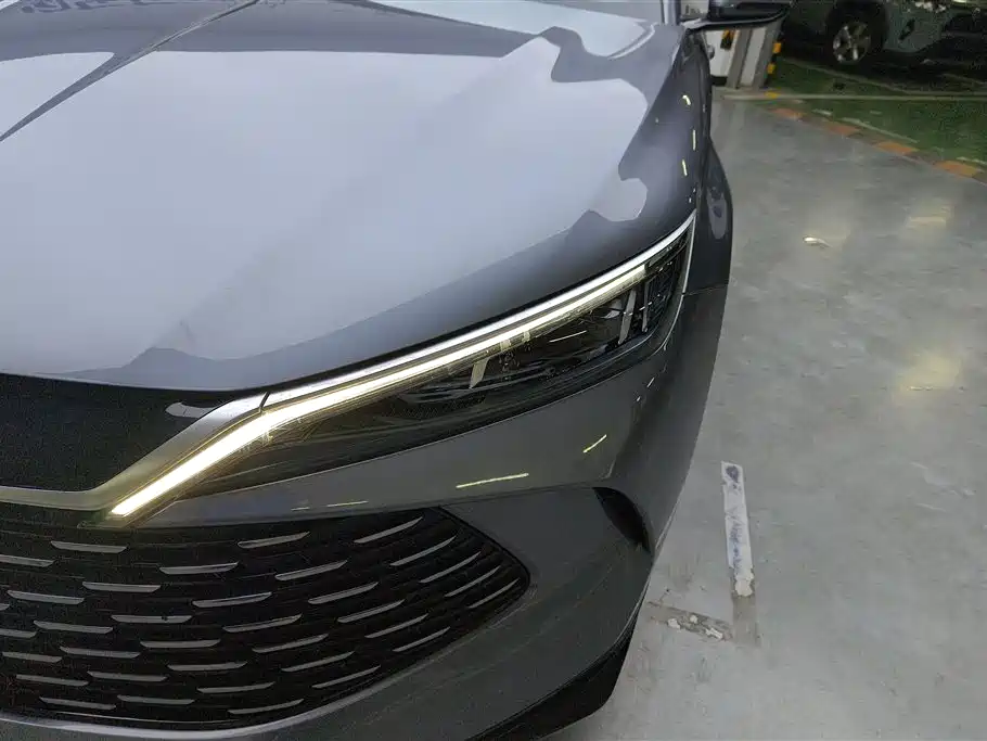 BYD Qin L 2024 DM-i 80KM Leading Edition фото 5