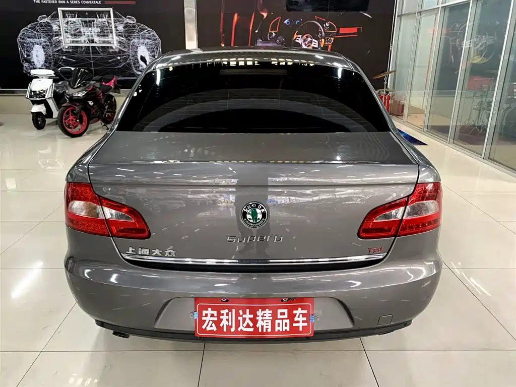 Škoda Superb 2009 2.0TSI Automatic Premium фото 11