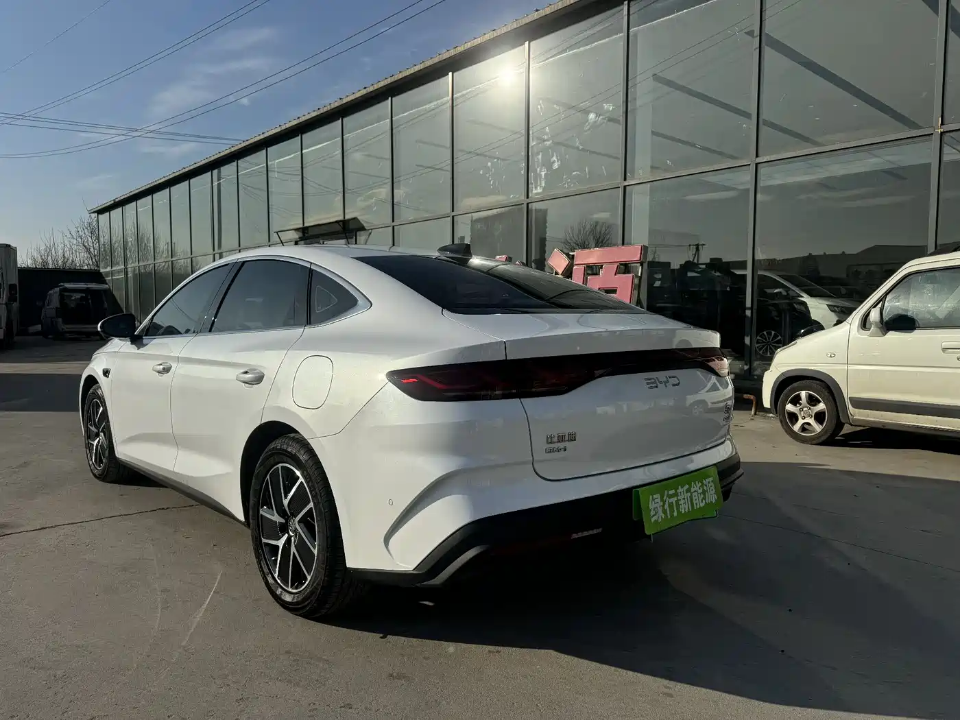 BYD Qin L 2025 DM-i Smart Drive Edition 120KM Surpassing фото 11
