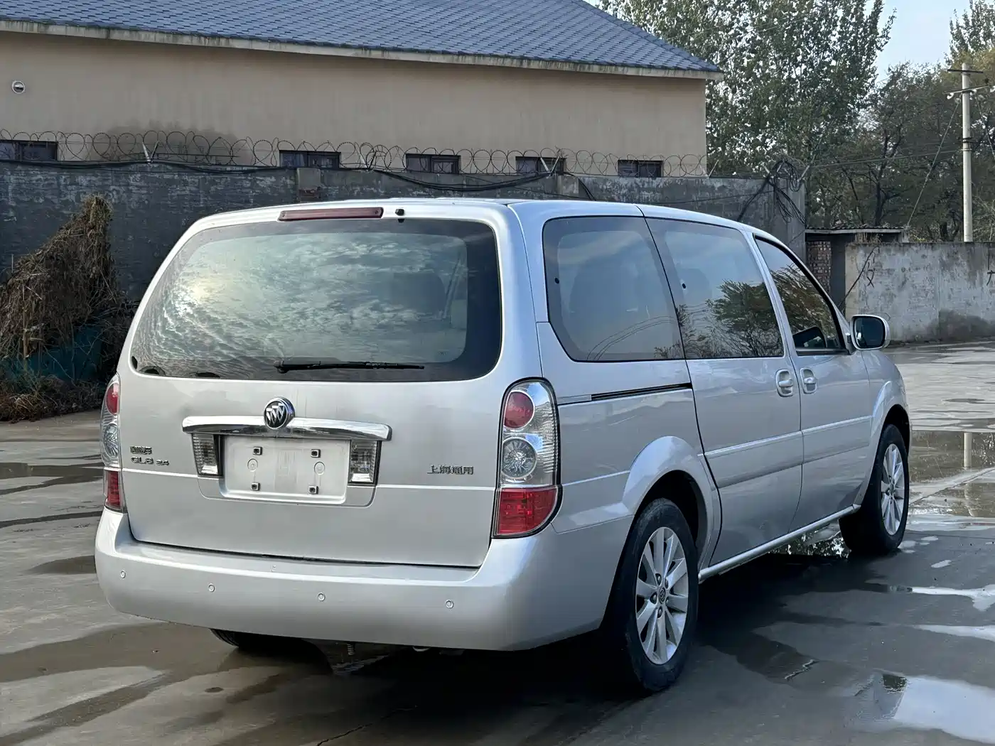 Buick GL8 2014 2.4L Classic Edition фото 2