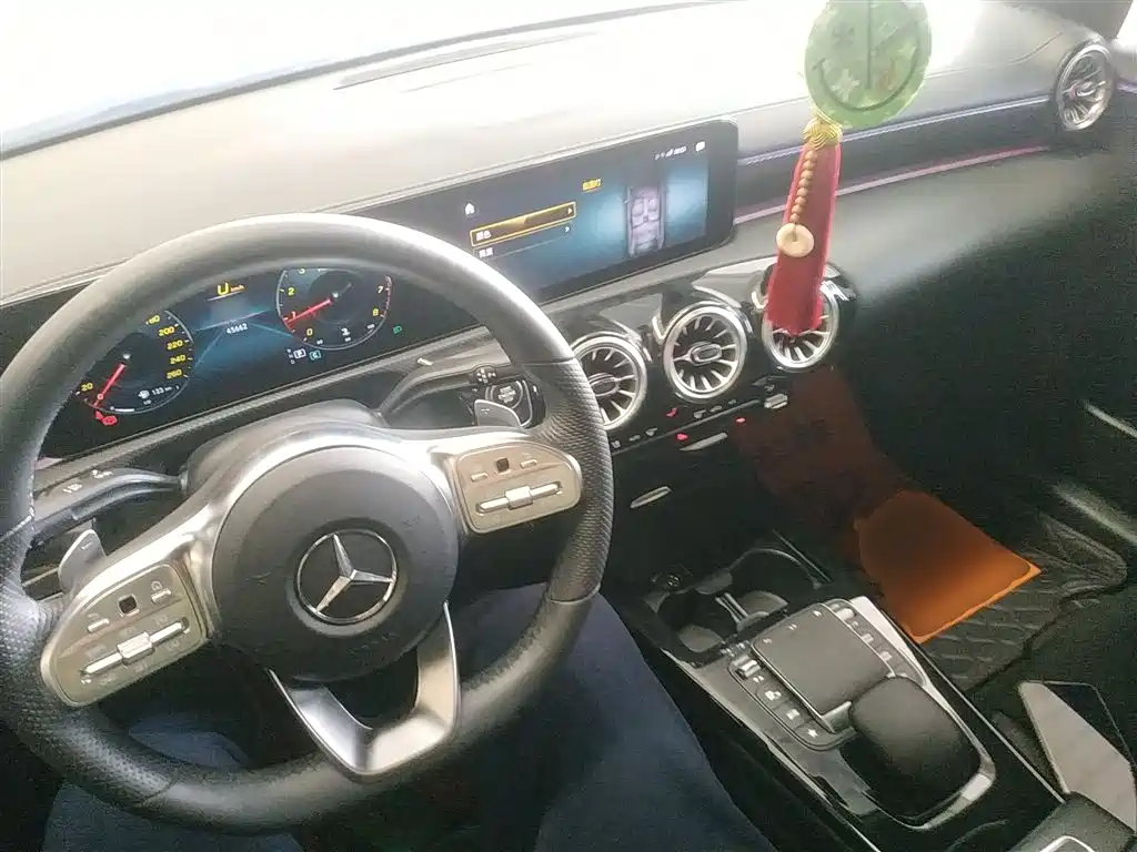 MERCEDES-BENZ CLASS A