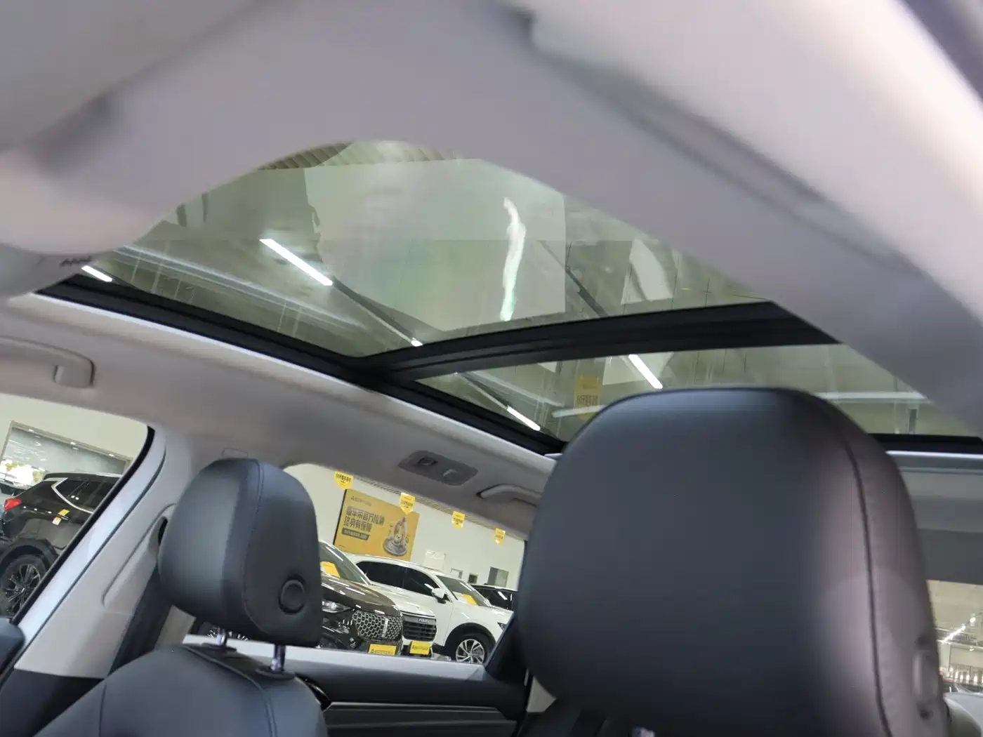 Volkswagen Sagitar 2021 280TSI DSG Surpassing Edition фото 8
