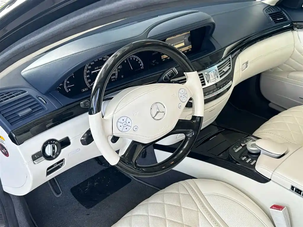 Mercedes-Benz S-Class 2011 S 350 L CGI фото 6