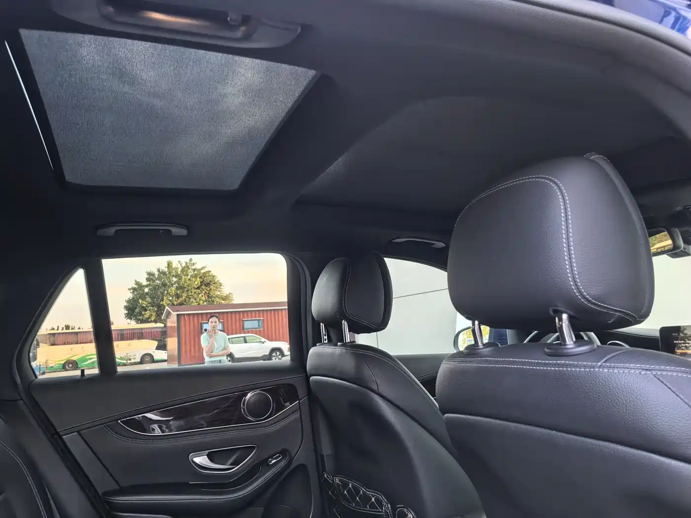 Mercedes-Benz GLC 2018 GLC 260 4MATIC Luxury фото 12