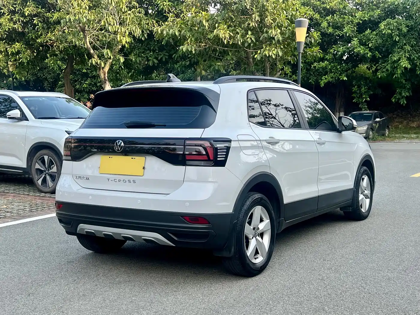 Photo 4 - Volkswagen T-Cross