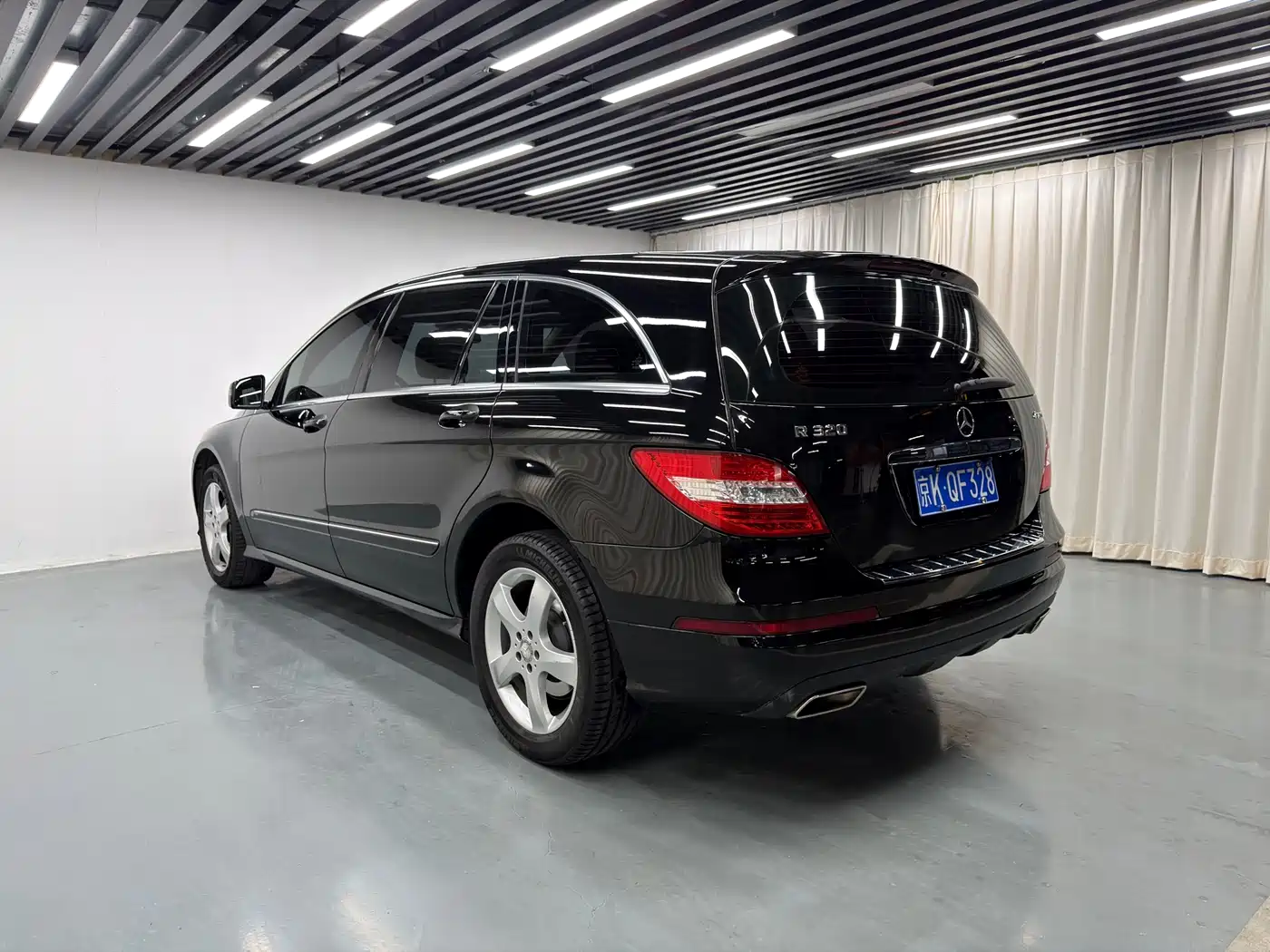 Mercedes-Benz R-Class 2015 R 320 4MATIC Luxury фото 15