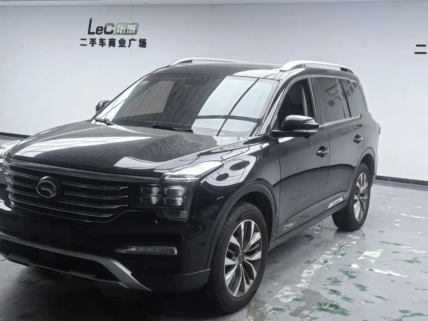 GAC Trumpchi Trumpchi GS8 2017 320T 2WD Luxury Smart Connect (7-seater) фото 2