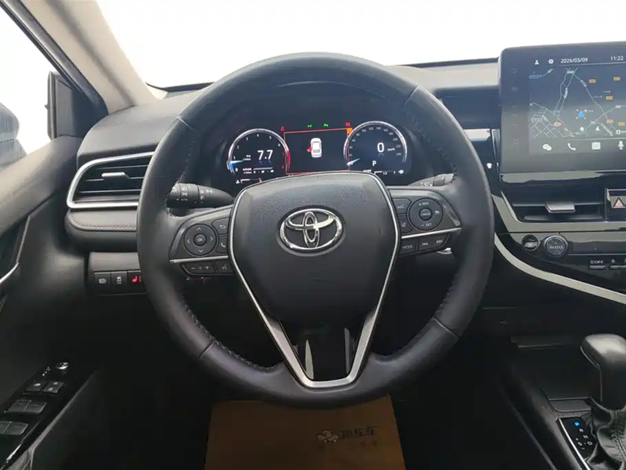 Toyota Camry 2021 2.5G Luxury Edition фото 15