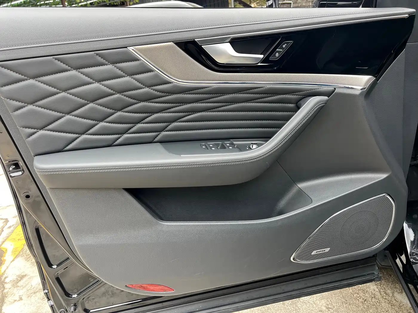 Hongqi HS5 2022 Facelift 2.0T Smart Flag Enjoyment Edition фото 7