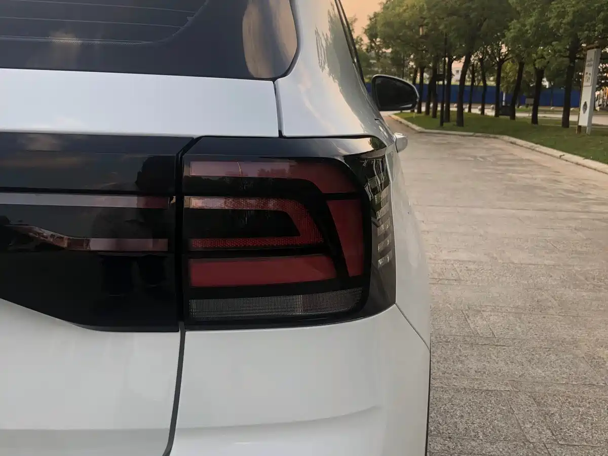 VOLKSWAGEN TU KAI