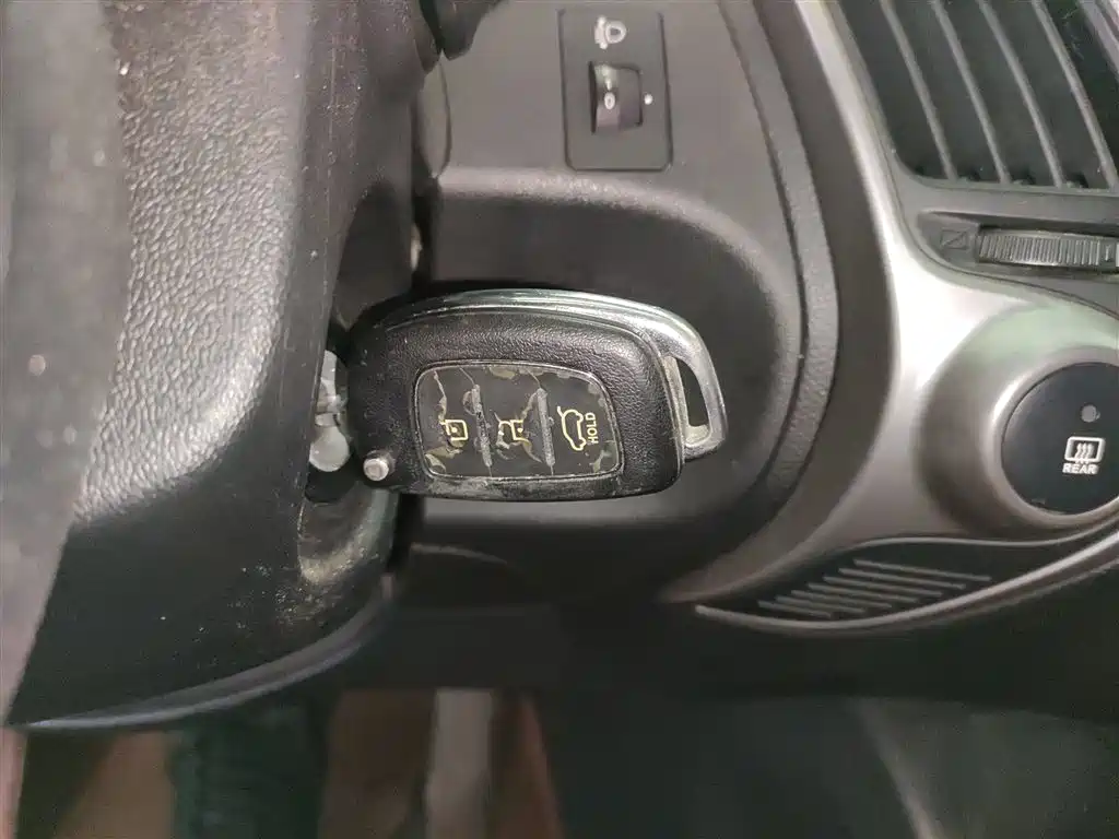Hyundai Beijing Hyundai ix35 2015 2.0L Automatic 2WD Comfort China IV фото 9