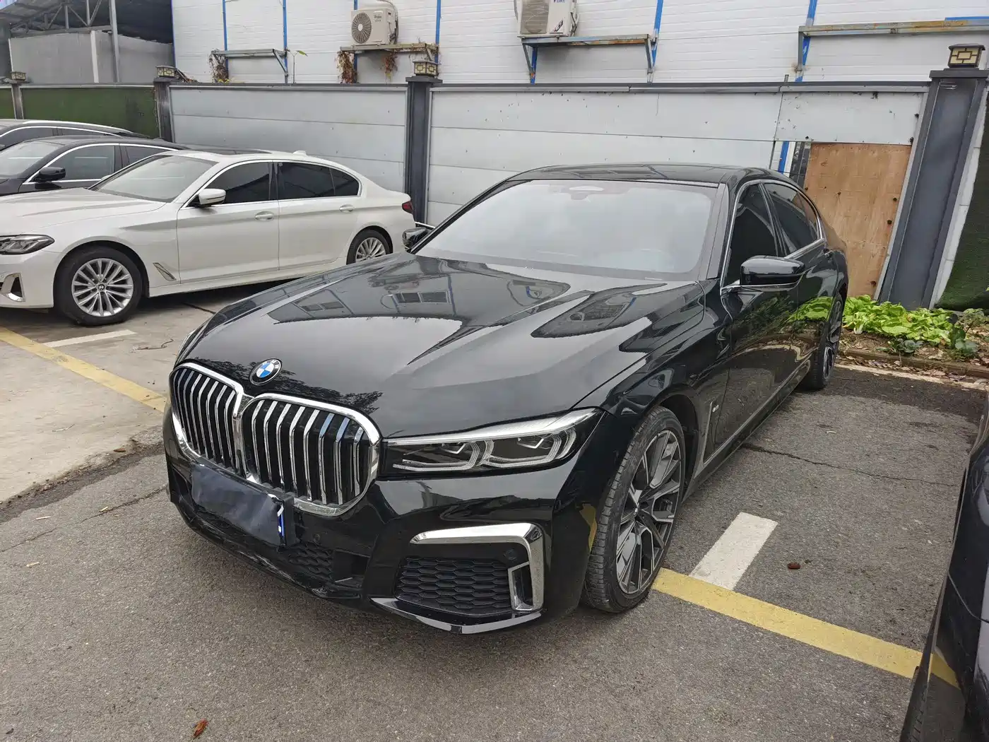 BMW 7 Series 2019 740Li Leading M Sport Package