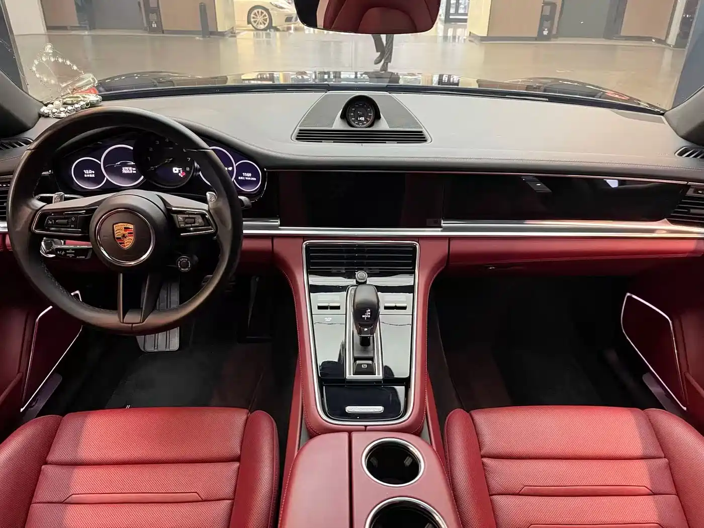 Porsche Panamera 2023 Panamera 4 Executive Long Wheelbase 2.9T фото 6