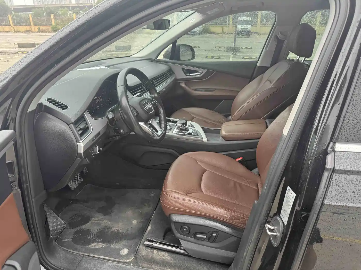 Фото 4 - Audi Q7