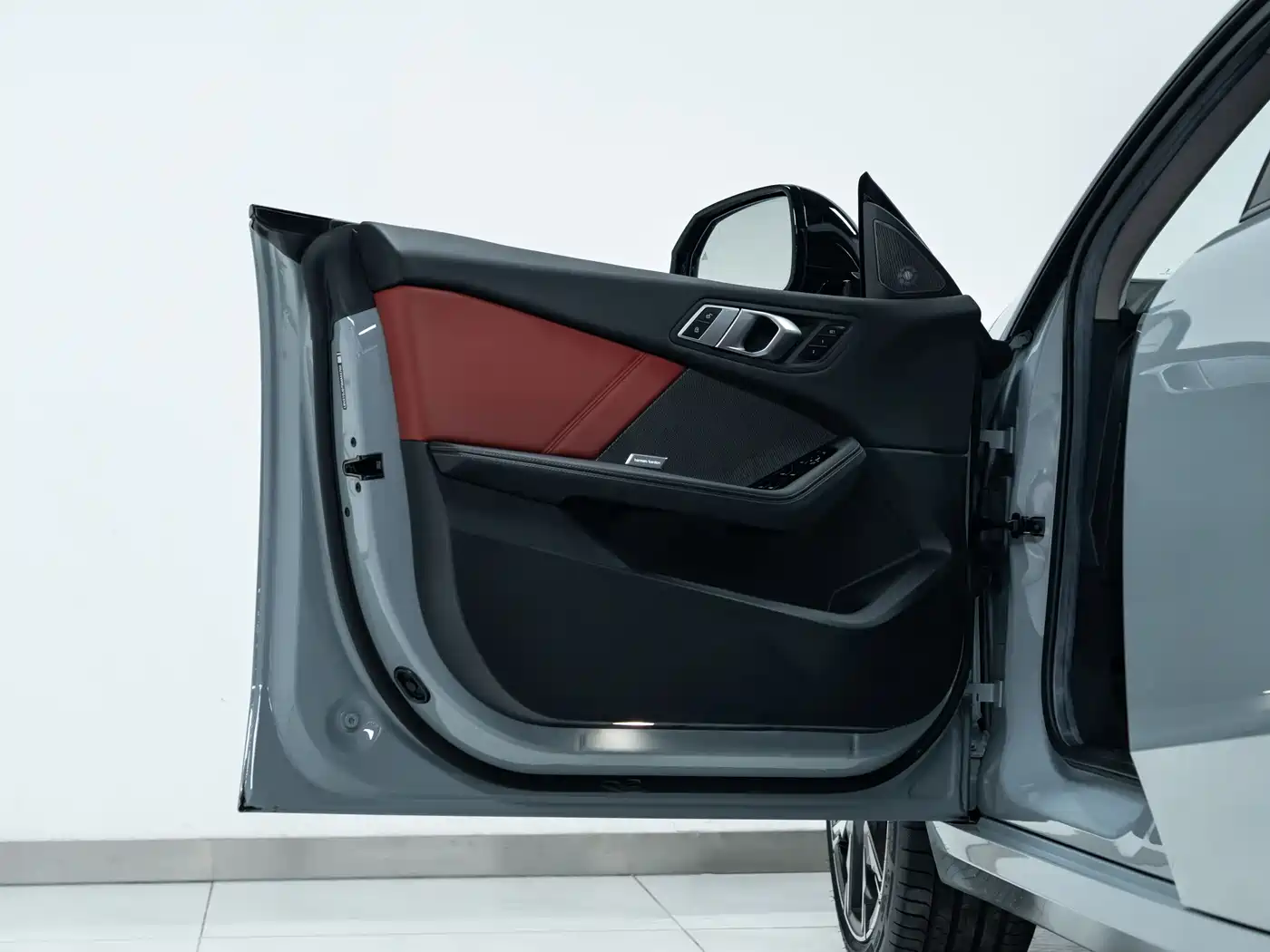 BMW 2 Series 2025 225L M Sport Moonlight Package фото 7