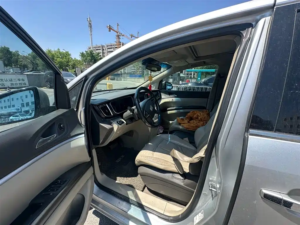 Buick GL8 2013 3.0L GT Luxury Business Elegance Edition фото 12