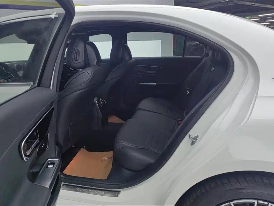Mercedes-Benz C-Class 2024 C 200 L Sport Edition фото 11