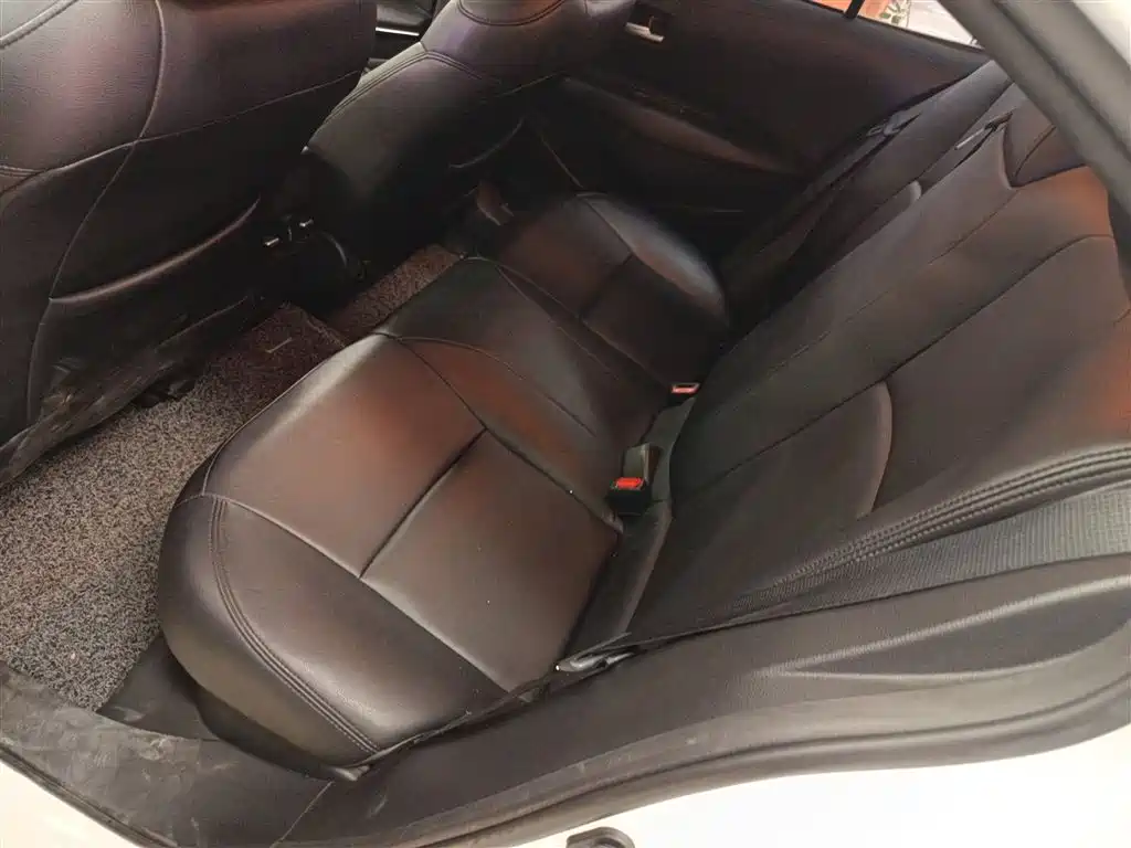 Toyota Corolla 2019 Hybrid 1.8L E-CVT GL-i Elite Edition фото 16