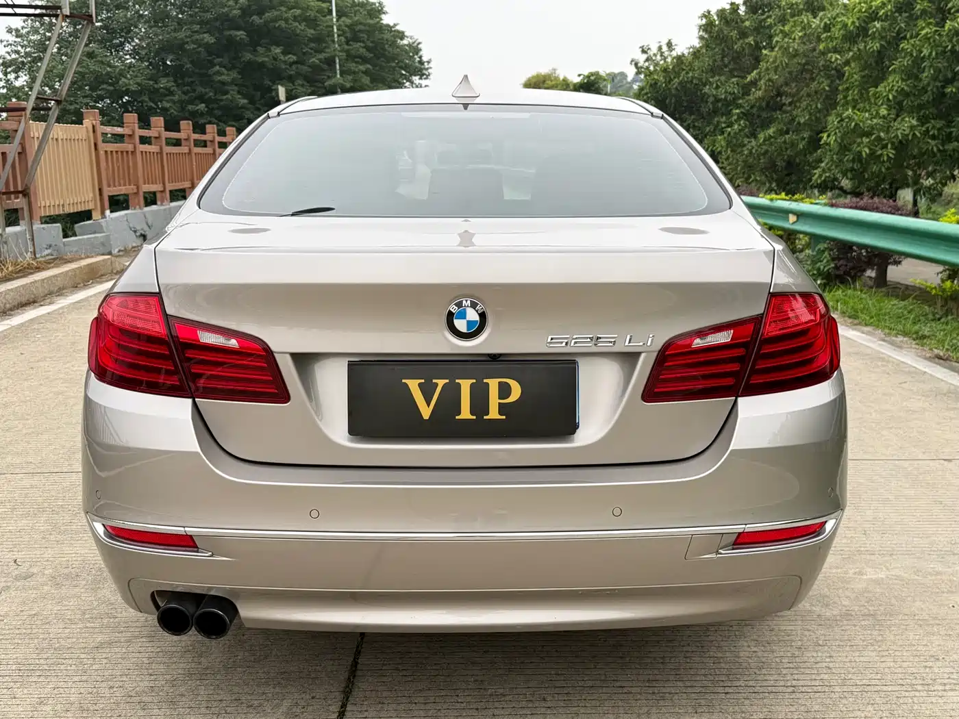 BMW 5 Series 2014 525Li Luxury Design Package фото 8
