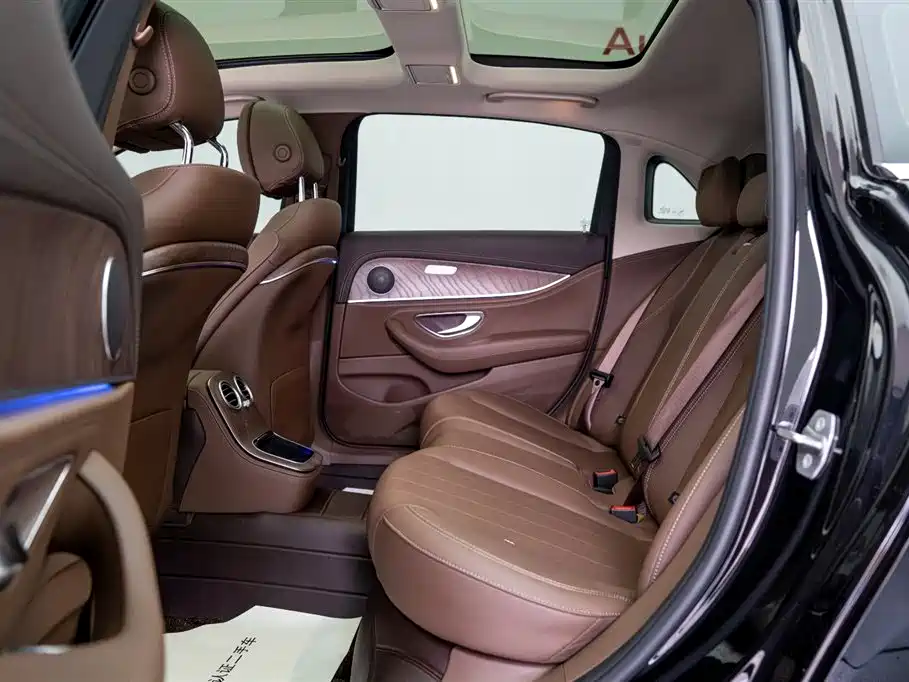 Mercedes-Benz E-Class 2023 E 300 L Fashion фото 12