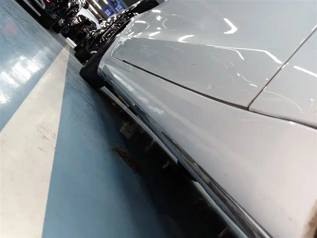 TESLA MODEL 3 (IMPORTED)