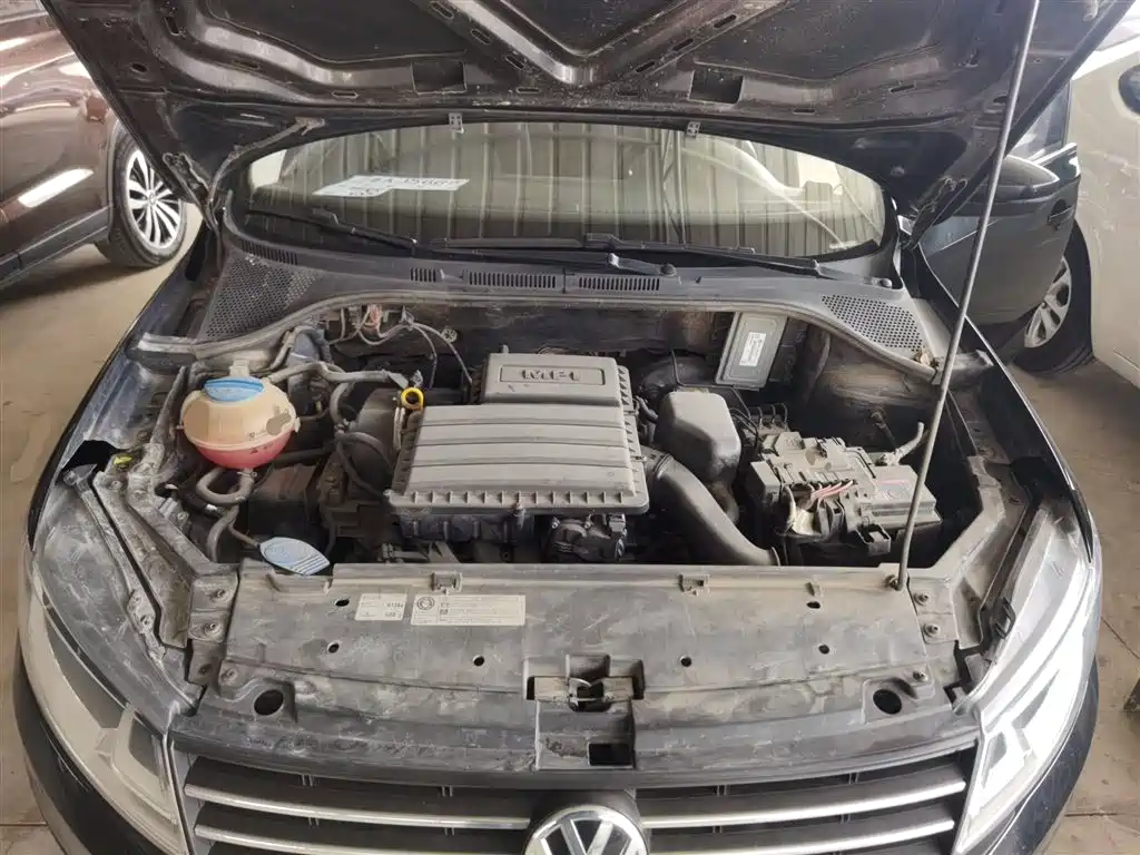 Volkswagen Santana 2016 1.6L Manual Trend Edition фото 16