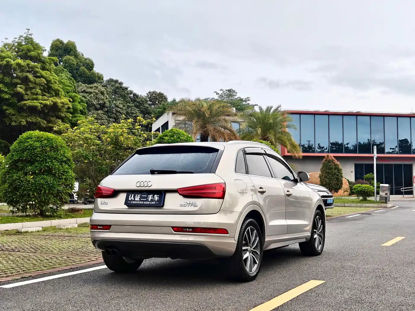 Фото 7 - Audi Q3