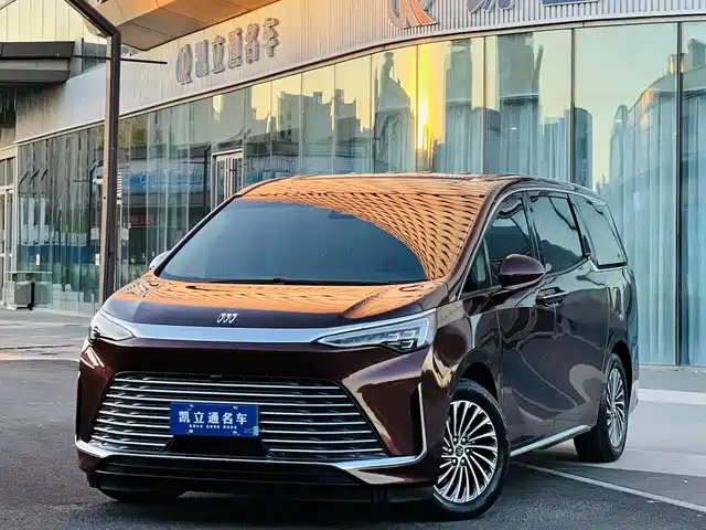  Buick Century 2023 2.0T 7-seater Premium