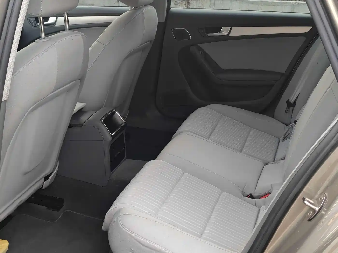 Audi A4L 2013 35 TFSI Automatic Standard фото 16