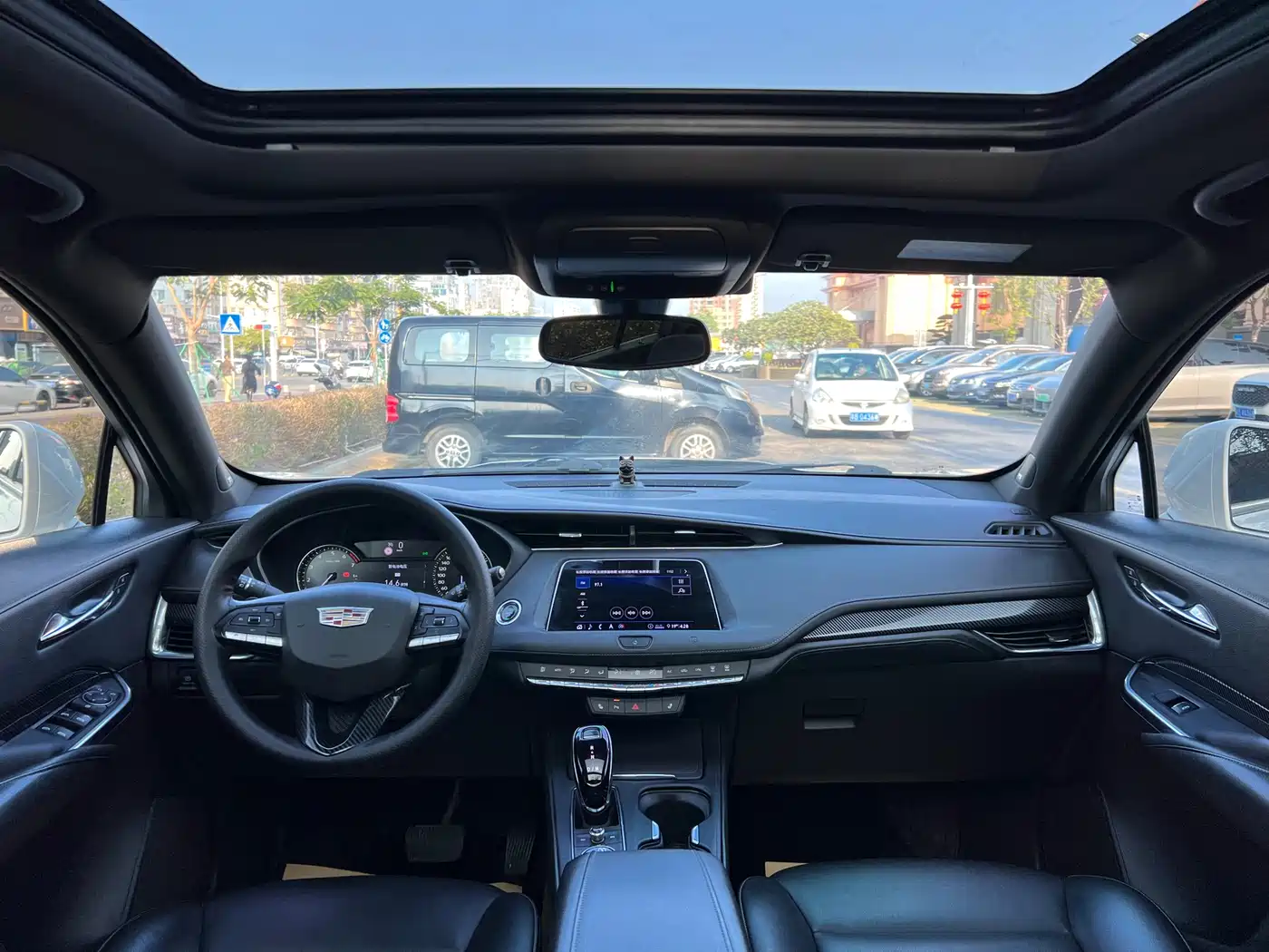 Cadillac XT4 2020 28T FWD Leading Trim фото 18