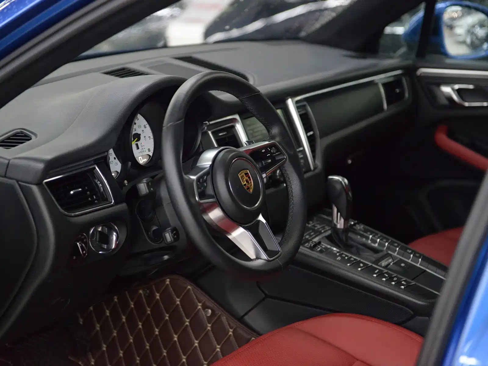 Фото 5 - Porsche Macan