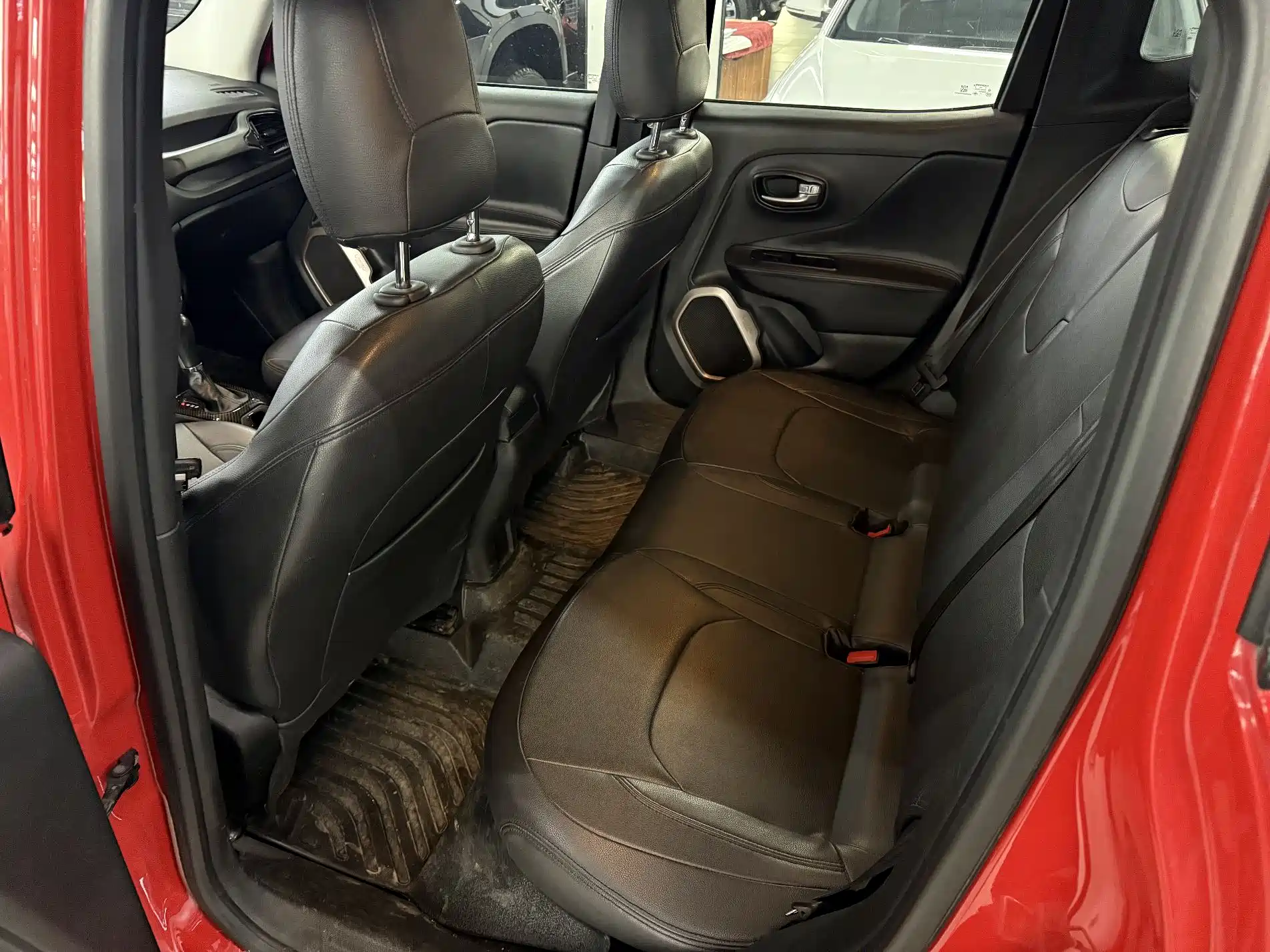 Photo 7 - Jeep Renegade