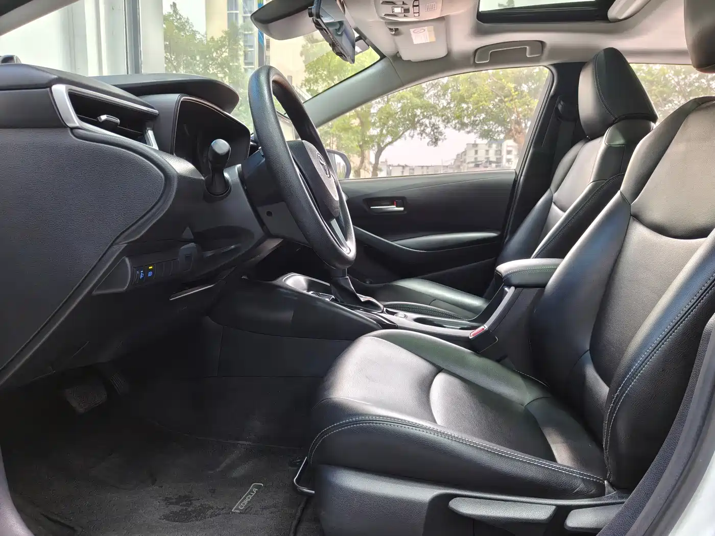 Toyota Corolla 2021 1.2T S-CVT Elite PLUS Edition фото 8