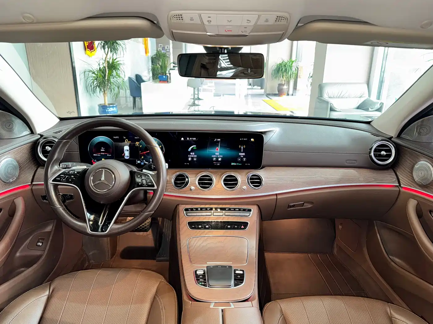 MERCEDES-BENZ E CLASS