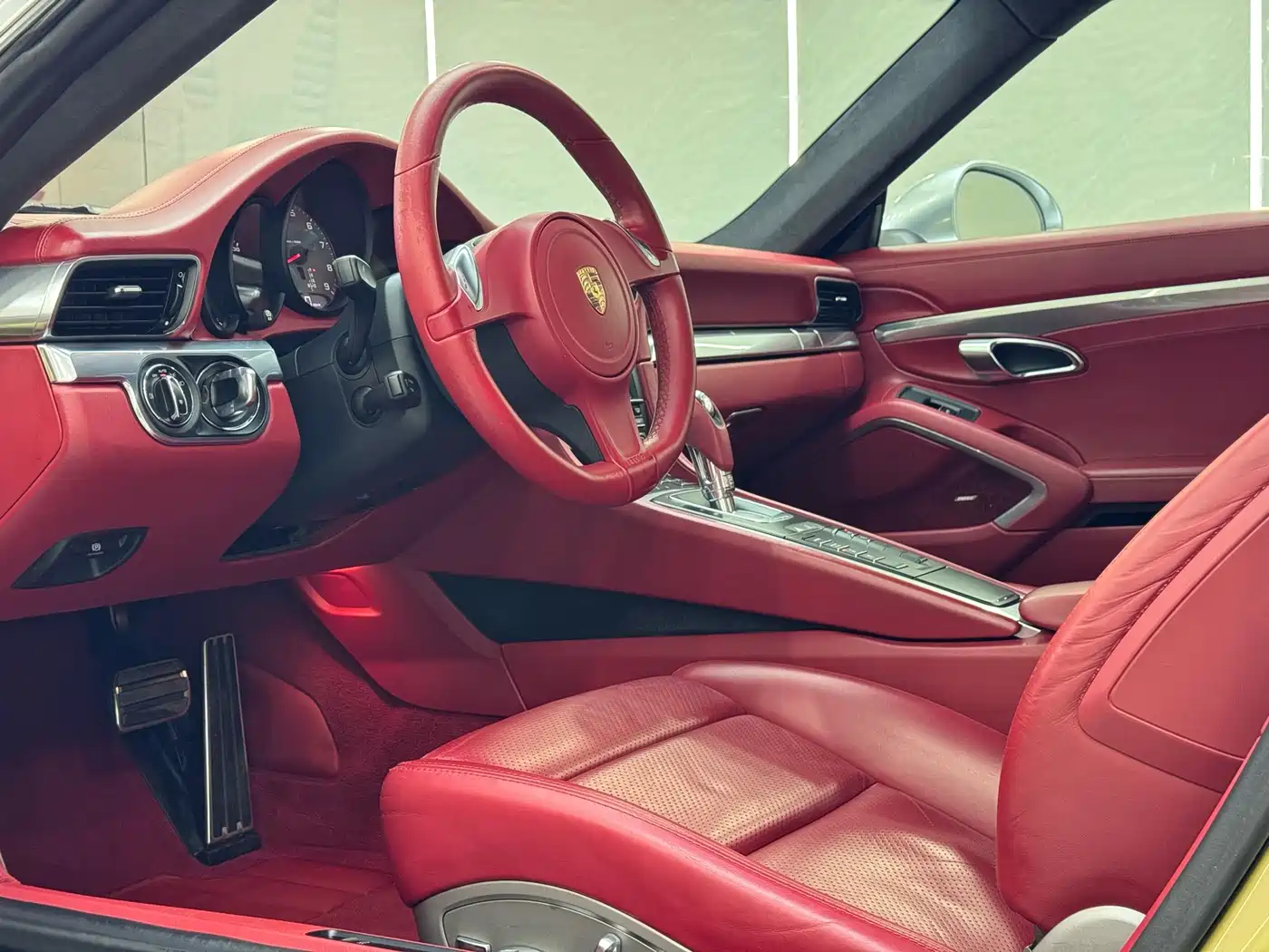 Porsche 911 2012 Carrera S 3.8L фото 10