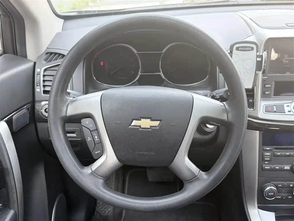 Chevrolet Captiva 2017 2.4L 2WD Luxury Edition 7-Seater фото 7