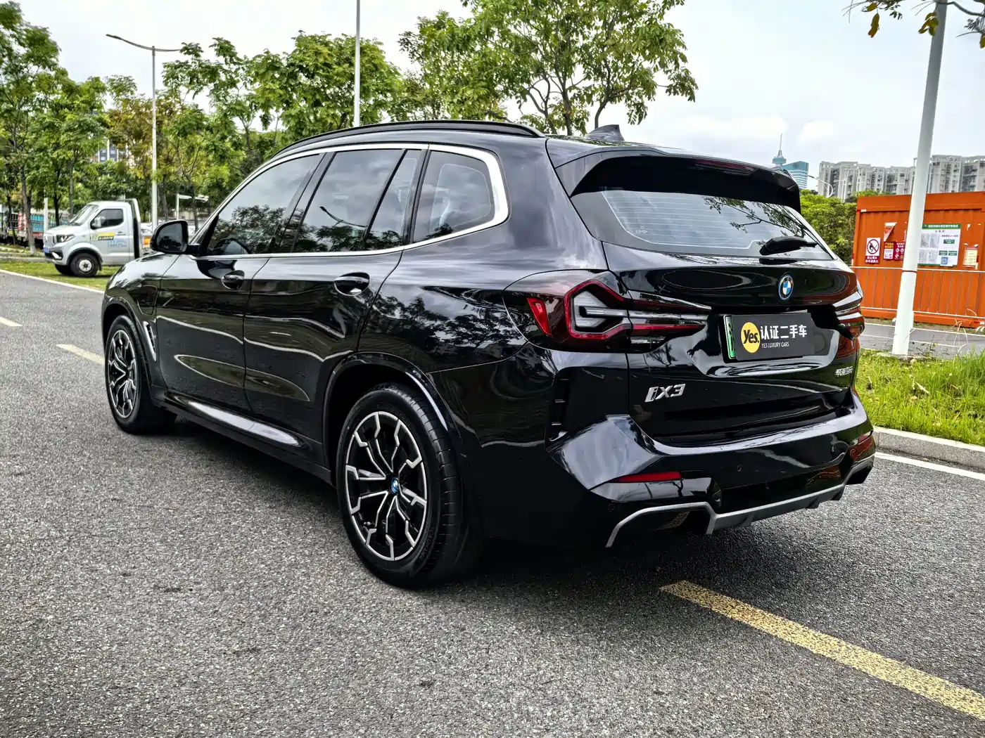 BMW IX3