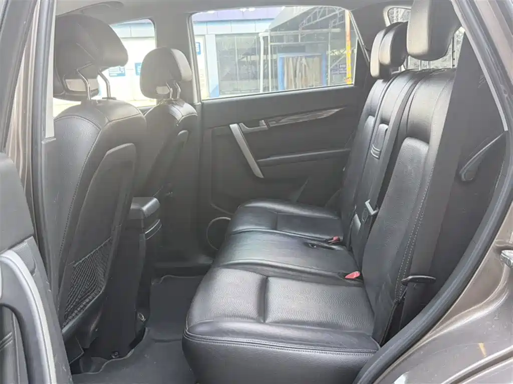 Chevrolet Captiva 2017 2.4L 2WD Luxury Edition 7-Seater фото 22