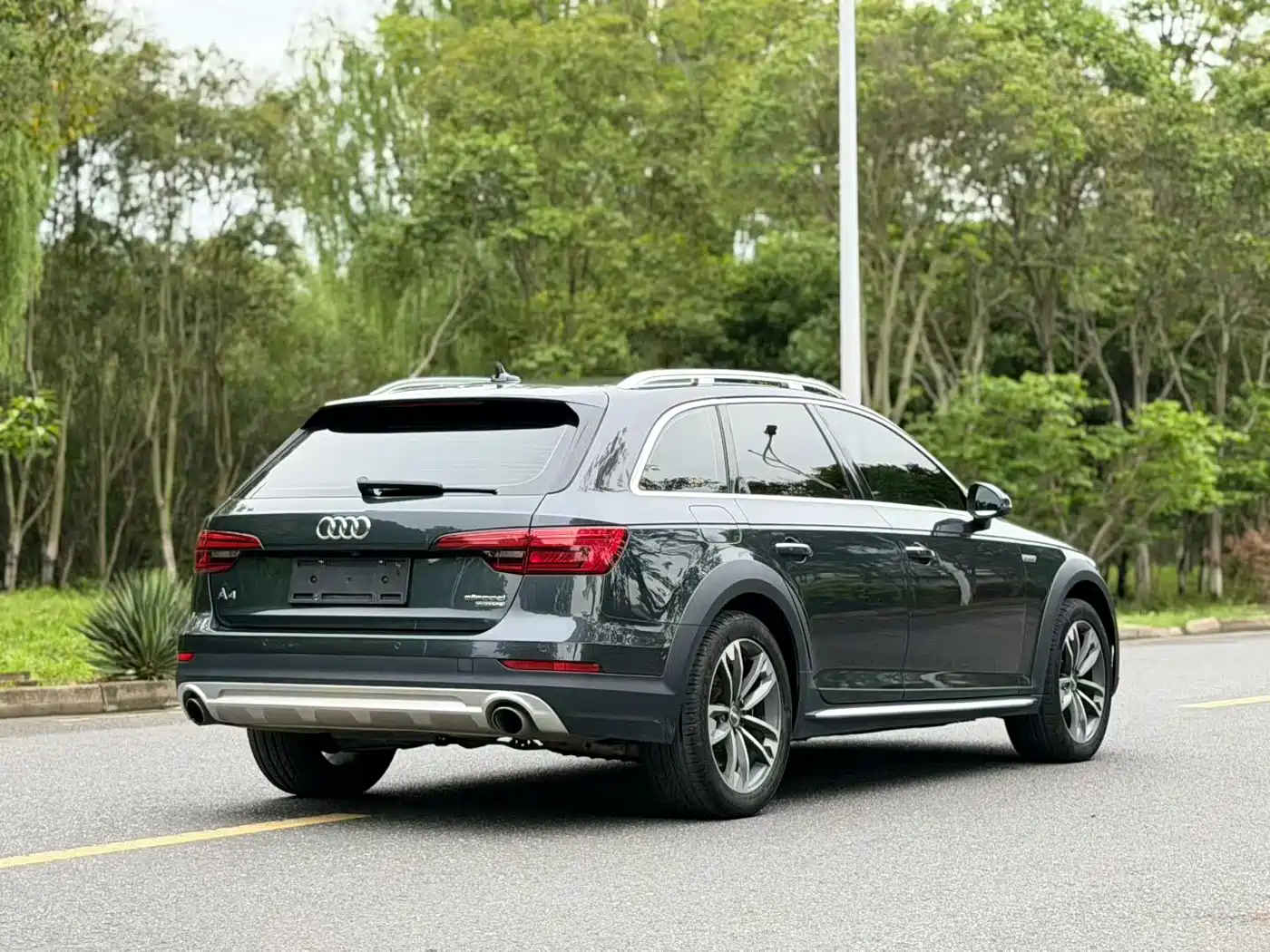 Audi A4 (Import) 2017 45 TFSI allroad quattro Sport фото 9