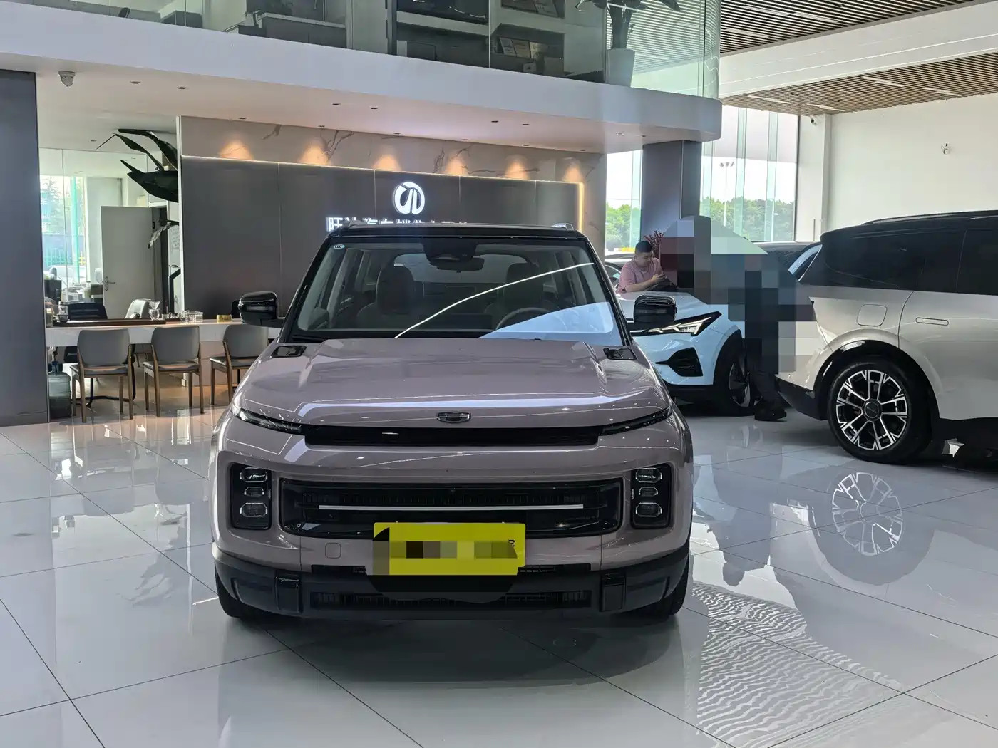2025 Geely ICON